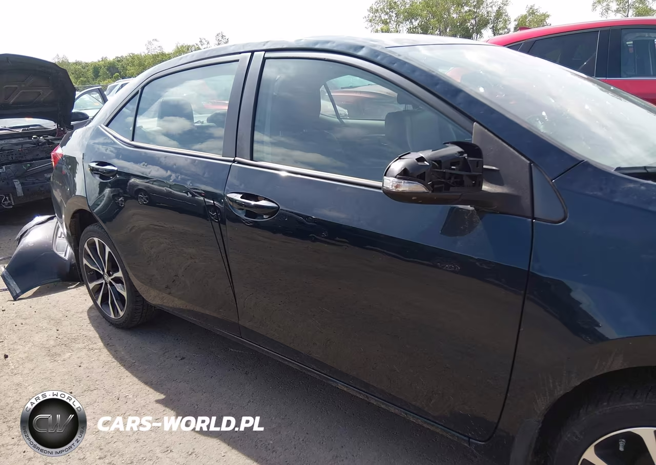 2018 Toyota Corolla Se VIN:2T1BURHE8JC073724 - 13