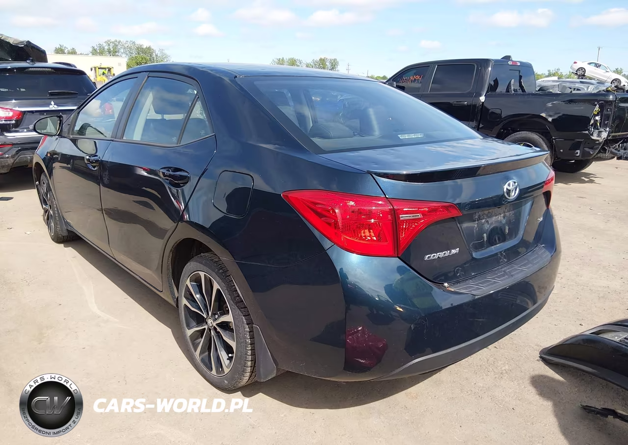 2018 Toyota Corolla Se VIN:2T1BURHE8JC073724 - 3