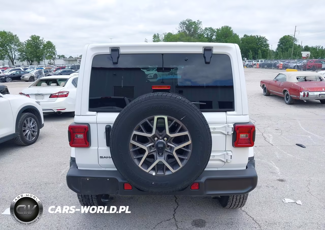 2026 Jeep Wrangler Sahara 4X4 VIN:1C4PJXEN7TW184976 - 16
