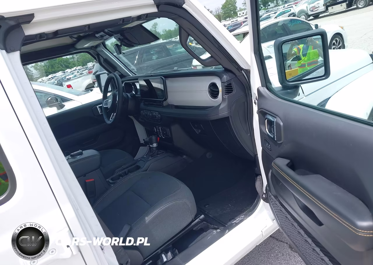 2026 Jeep Wrangler Sahara 4X4 VIN:1C4PJXEN7TW184976 - 5
