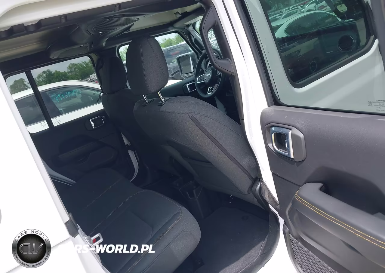 2026 Jeep Wrangler Sahara 4X4 VIN:1C4PJXEN7TW184976 - 8