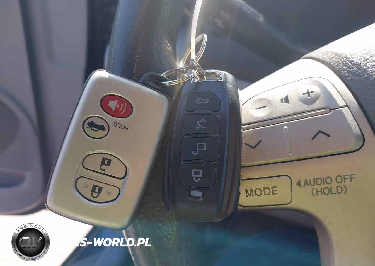 2010 Toyota Camry Hybrid VIN:4T1BB3EK5AU126133 - 11