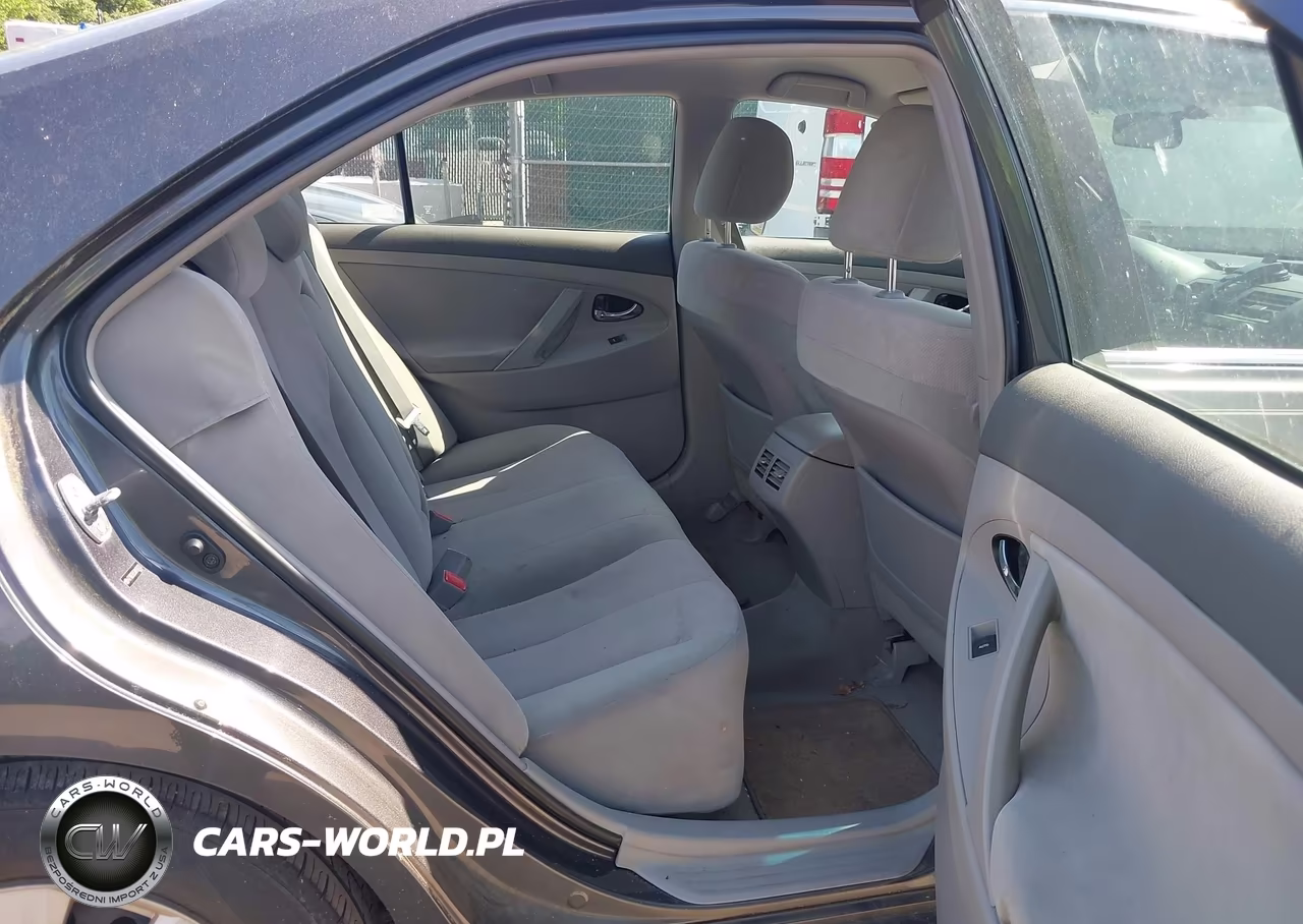 2010 Toyota Camry Hybrid VIN:4T1BB3EK5AU126133 - 8