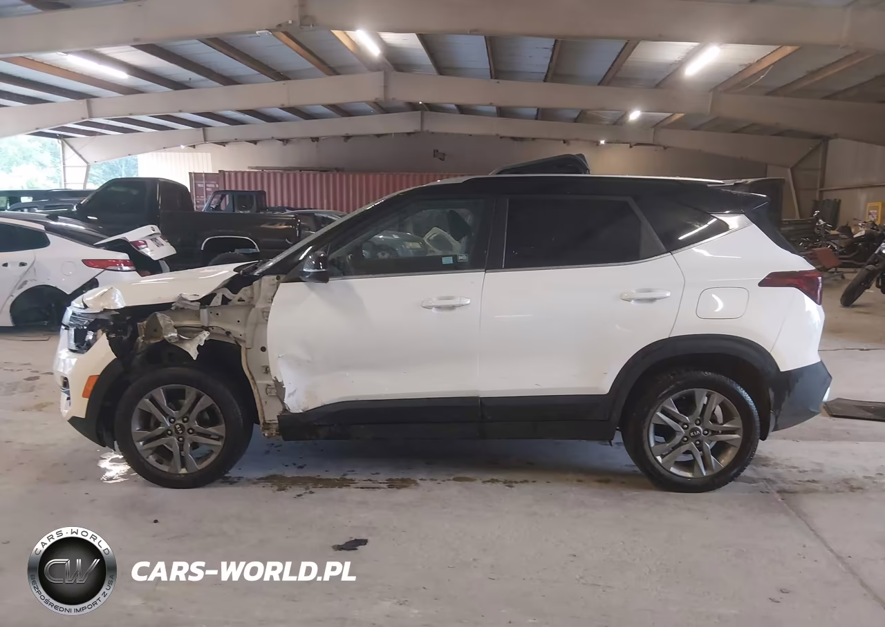 2021 Kia Seltos S VIN:KNDEU2AA9M7111897 - 15