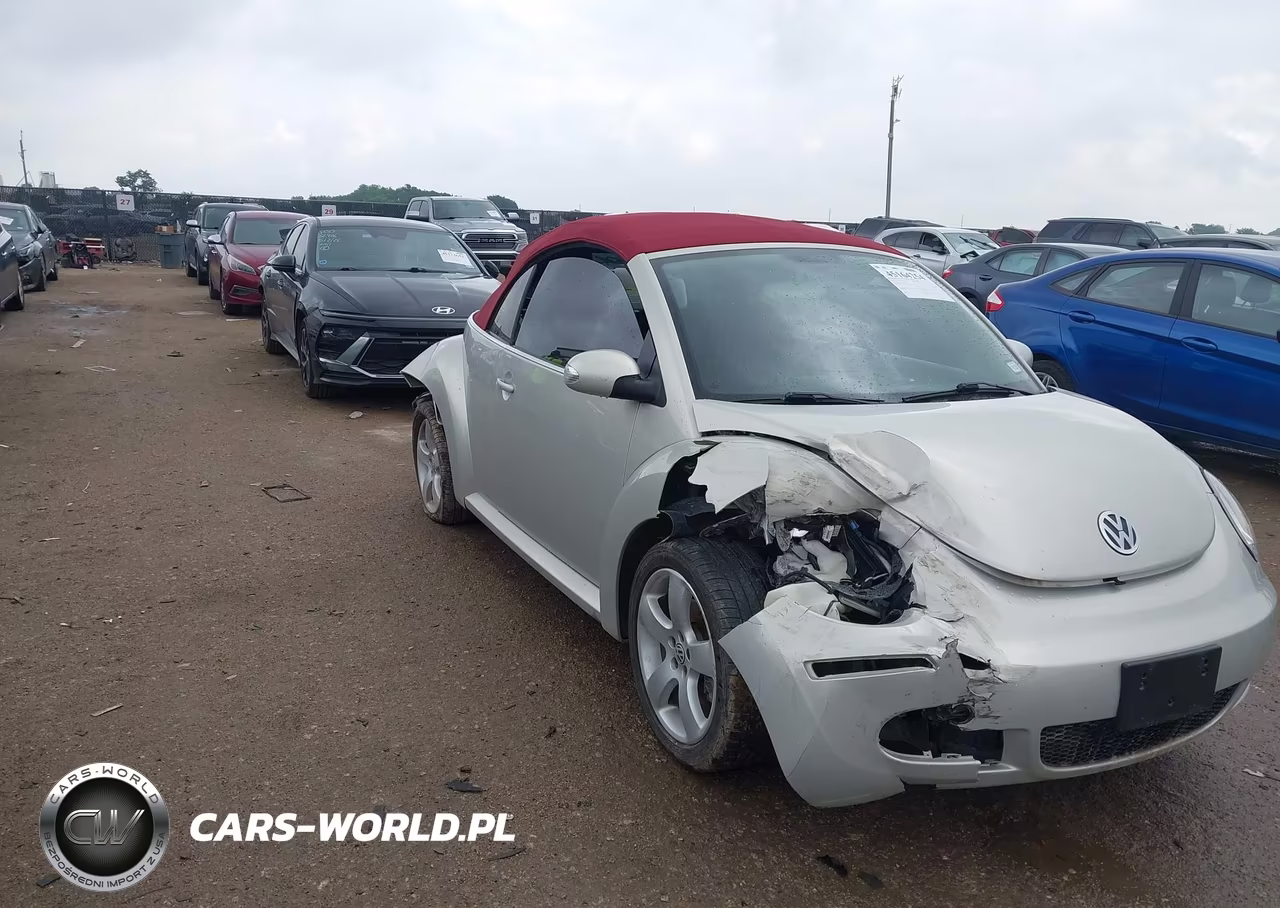 2009 Volkswagen New Beetle 2.5L Blush Edition