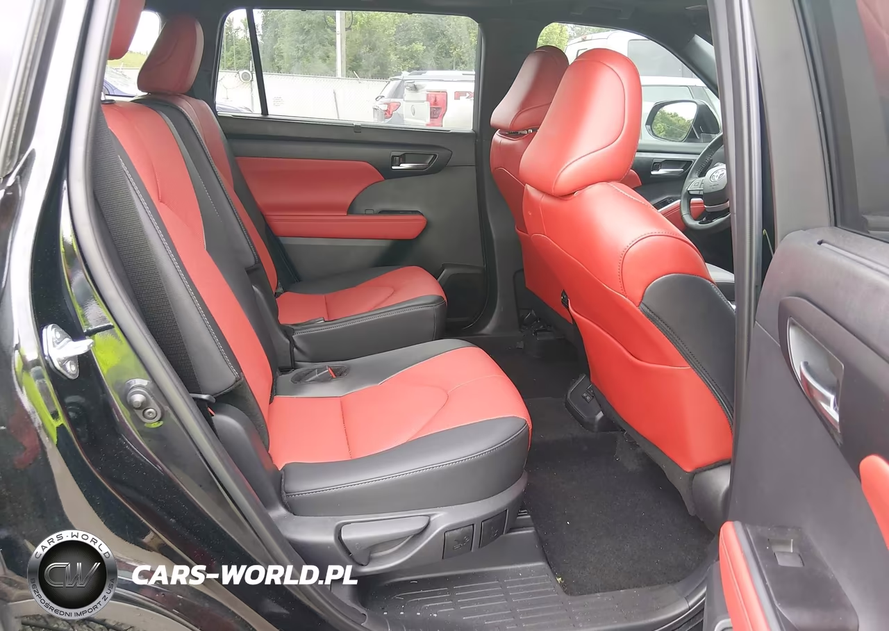 2025 Toyota Highlander Xse VIN:5TDKDRBH2SS581098 - 8