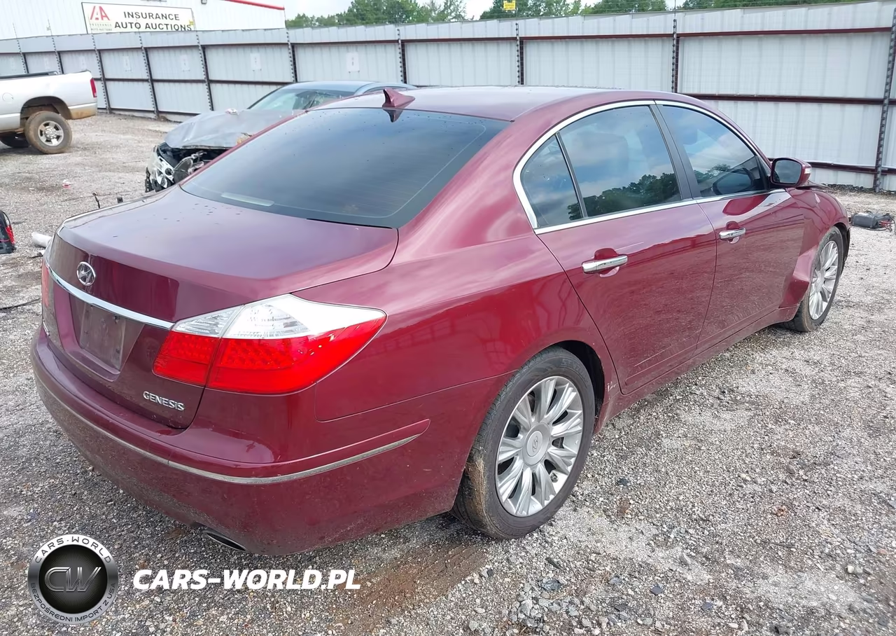 2011 Hyundai Genesis 3.8 VIN:KMHGC4DE5BU126574 - 4
