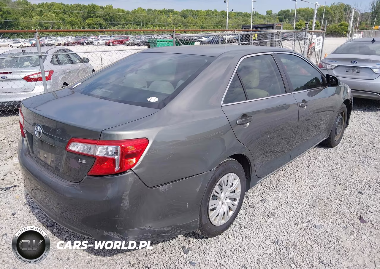 2014 Toyota Camry Le VIN:4T1BF1FK8EU815029 - 4