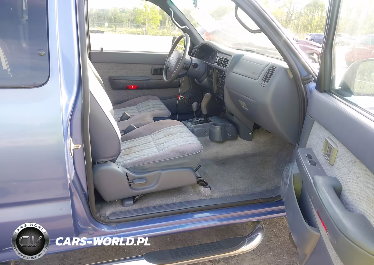 1999 Toyota Tacoma VIN:4TAWN72N1XZ406299 - 5
