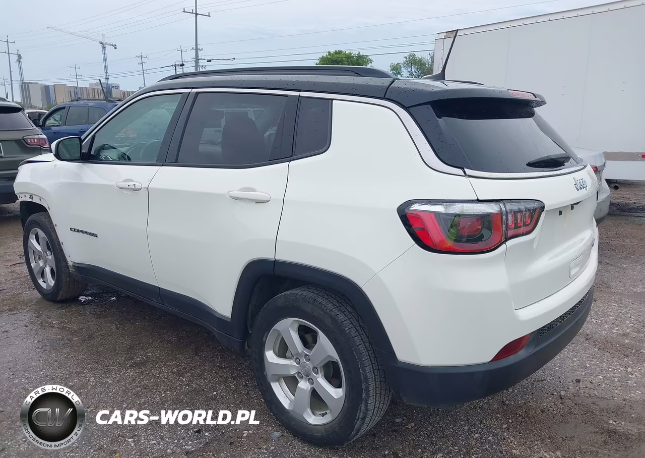 2018 Jeep Compass Latitude Fwd VIN:3C4NJCBB6JT327686 - 3