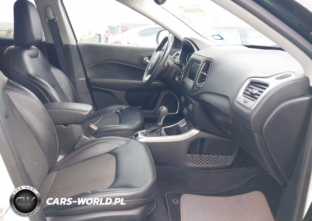 2018 Jeep Compass Latitude Fwd VIN:3C4NJCBB6JT327686 - 5