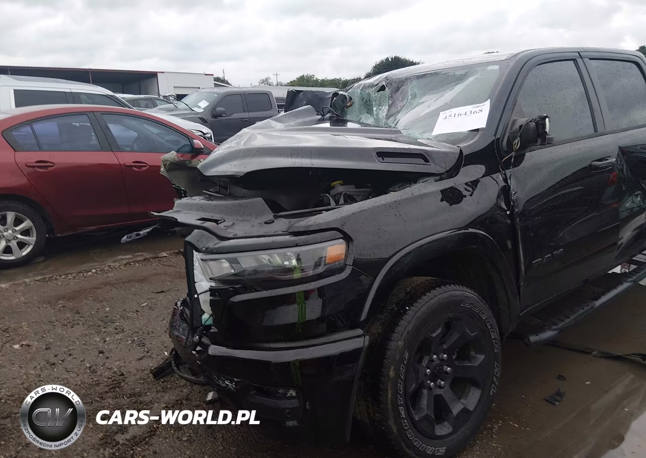 2025 Ram 1500 VIN:1C6SRFFP5SN633693 - 18