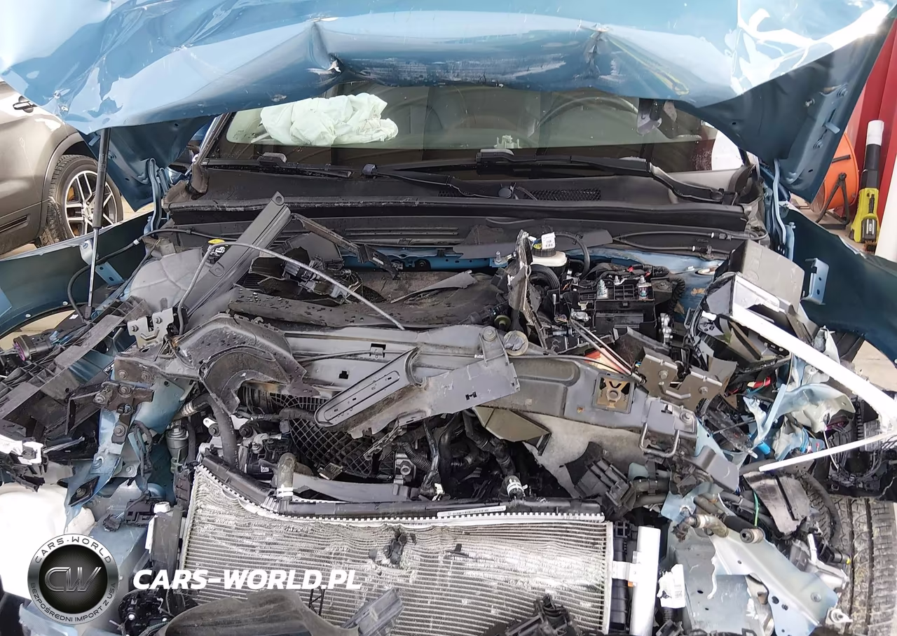 2023 Volvo Xc40 B5 Plus Bright Theme VIN:YV4L12UE0P2020028 - 10