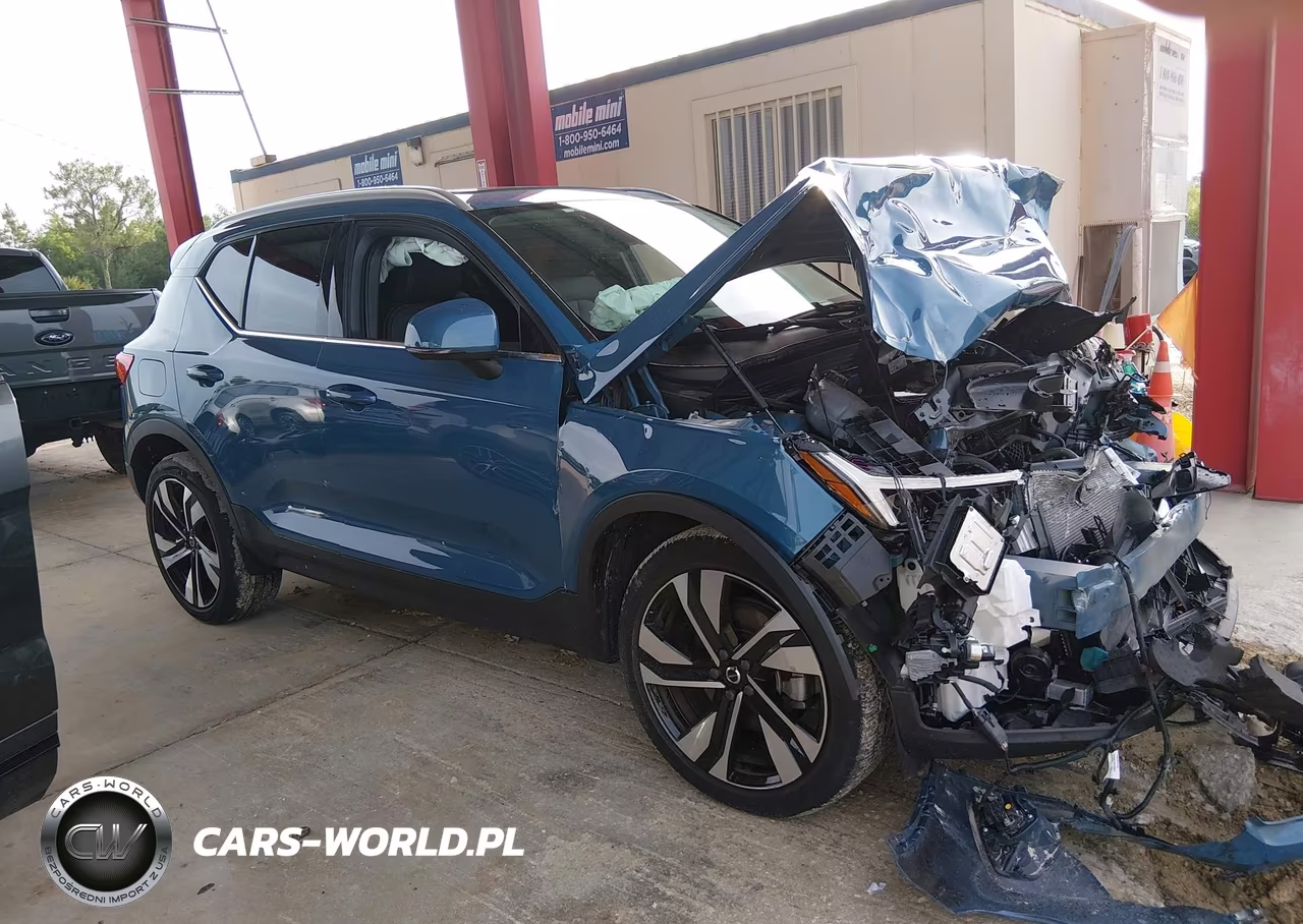 2023 Volvo Xc40 B5 Plus Bright Theme VIN:YV4L12UE0P2020028 - 13