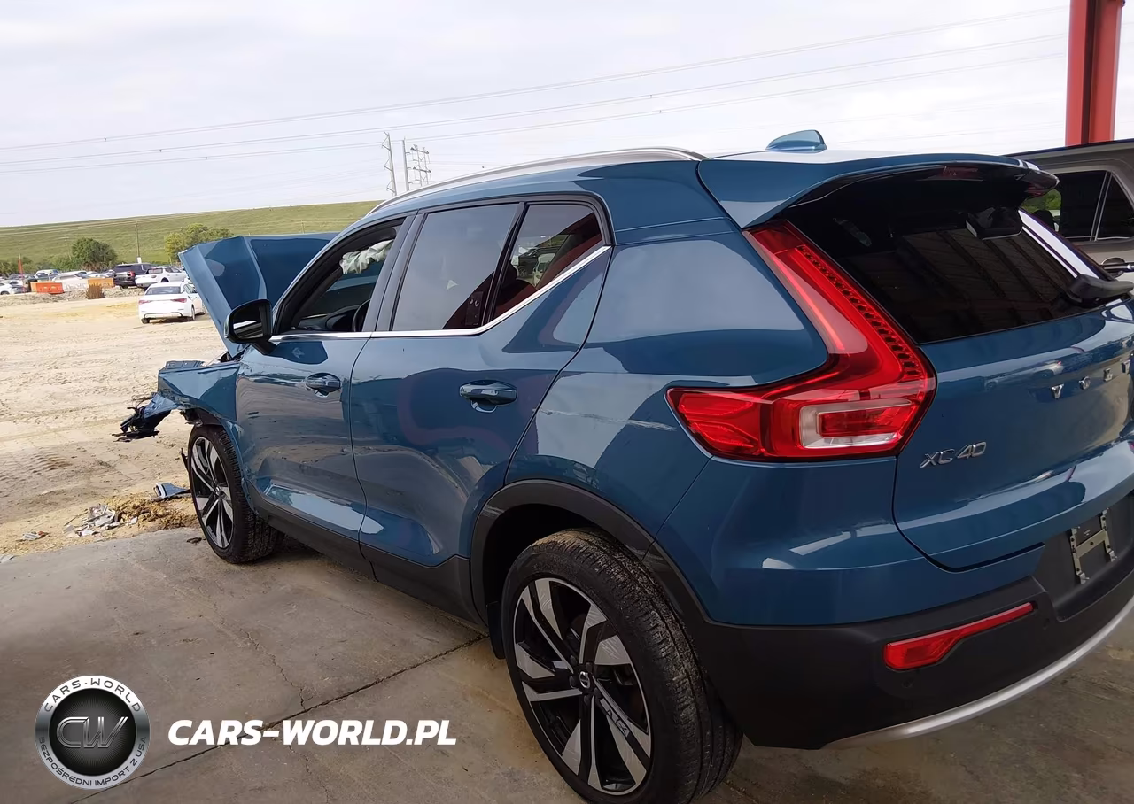 2023 Volvo Xc40 B5 Plus Bright Theme VIN:YV4L12UE0P2020028 - 14