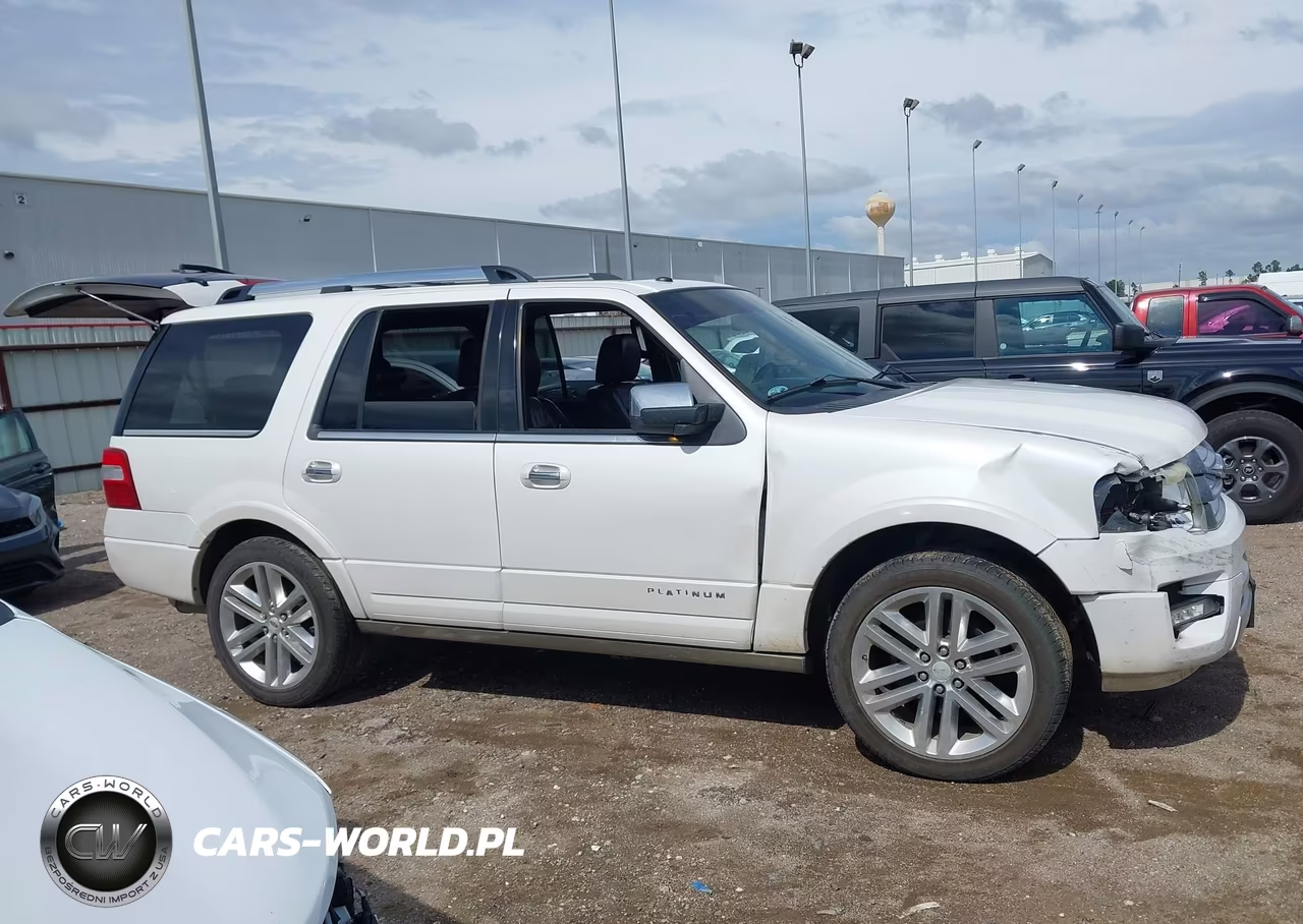 2015 Ford Expedition Platinum VIN:1FMJU1LT0FEF00946 - 13