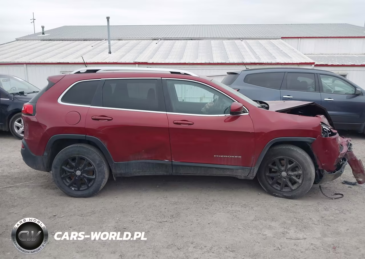 2017 Jeep Cherokee Latitude 4X4 VIN:1C4PJMCB5HW660074 - 14