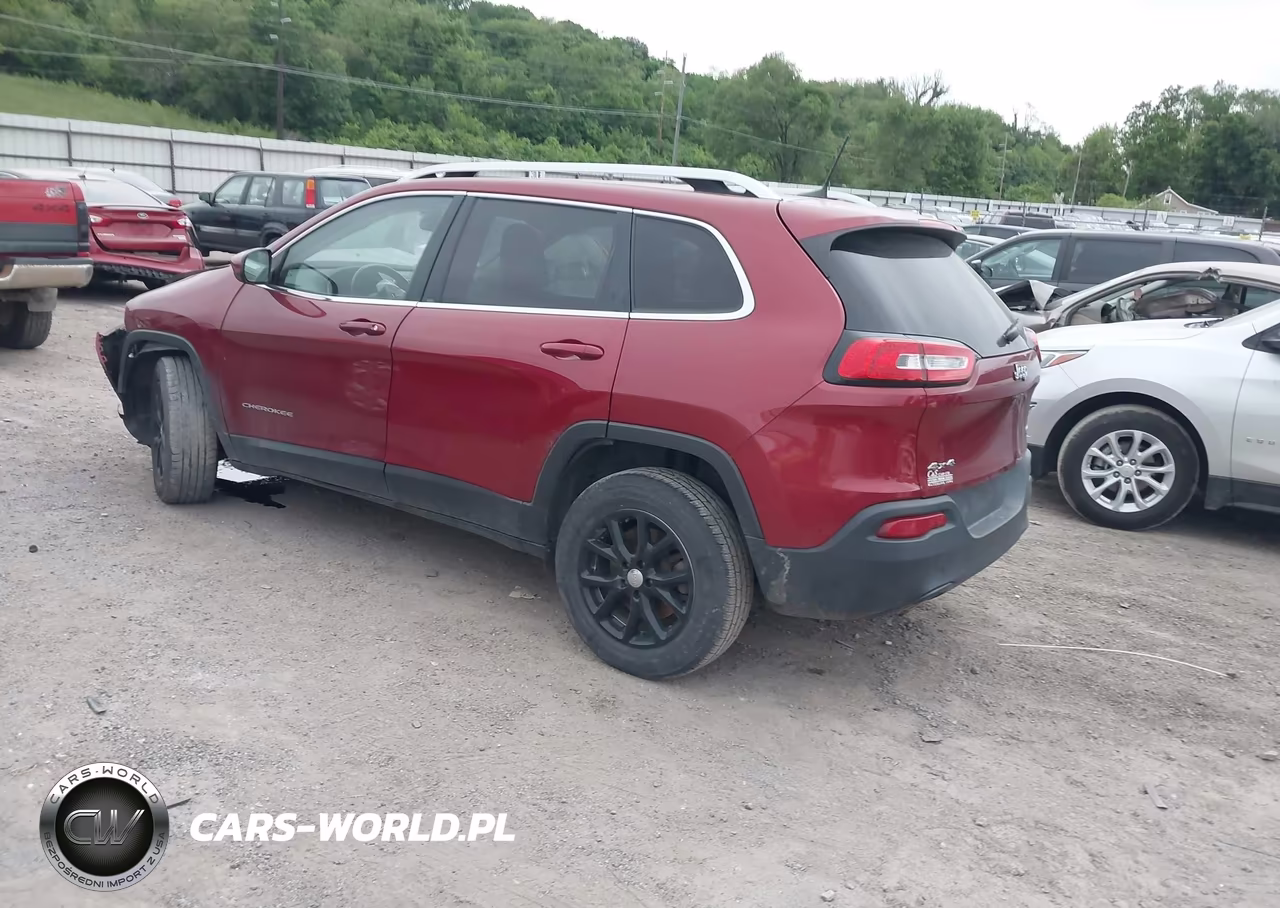 2017 Jeep Cherokee Latitude 4X4 VIN:1C4PJMCB5HW660074 - 3