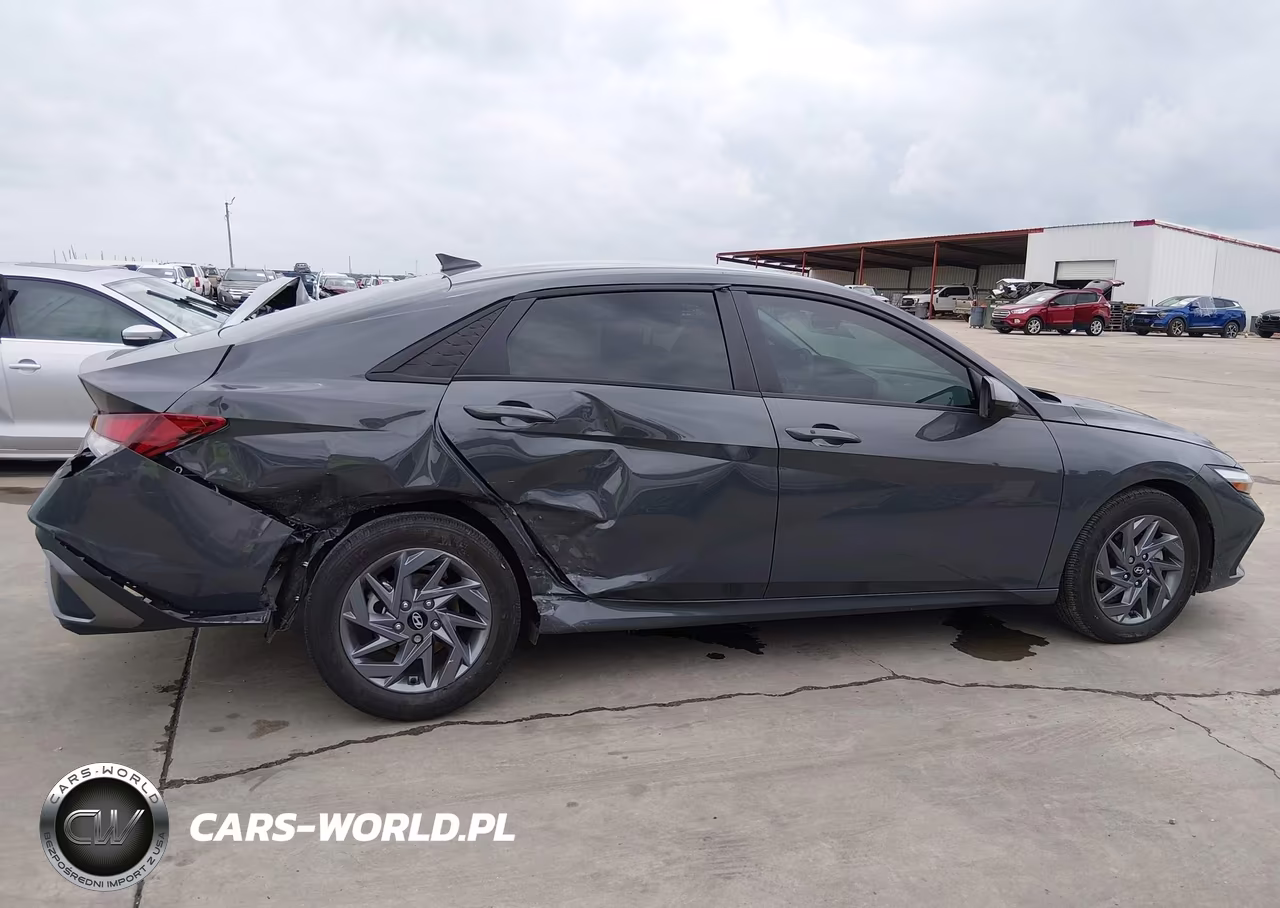 2024 Hyundai Elantra Sel VIN:KMHLM4DG4RU739275 - 13