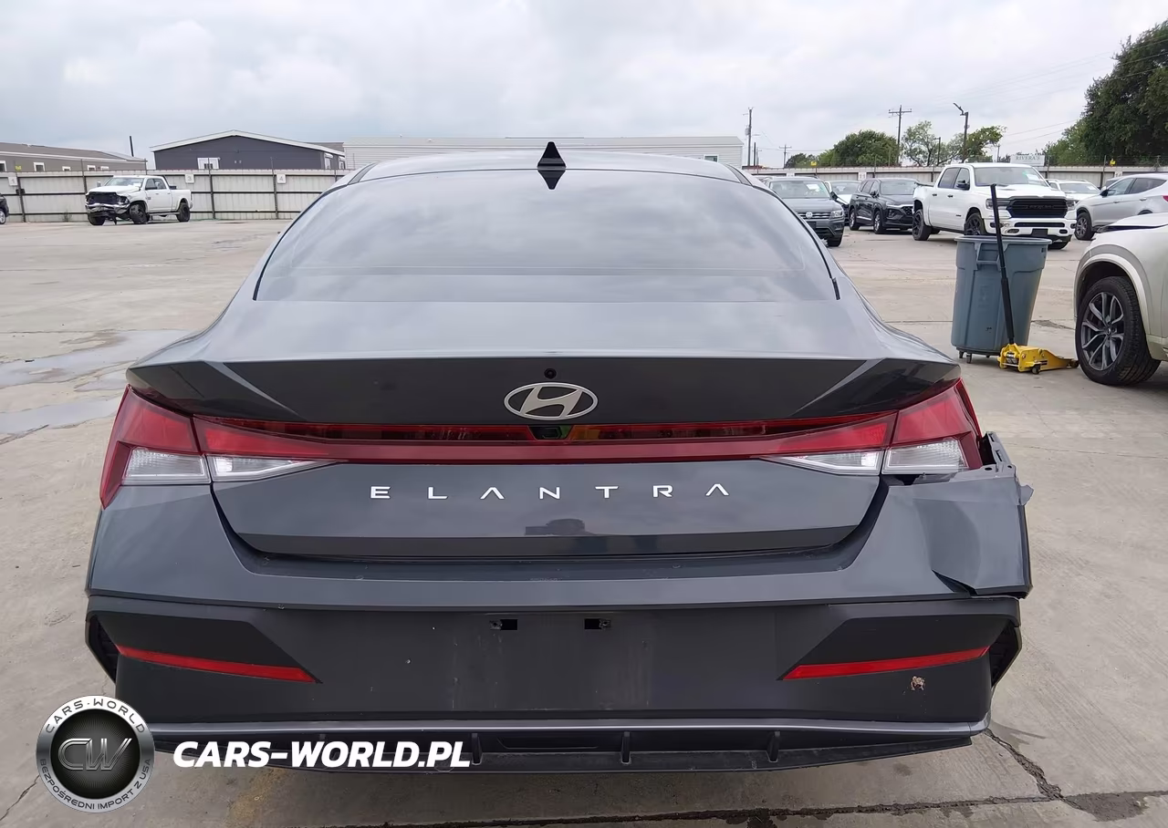 2024 Hyundai Elantra Sel VIN:KMHLM4DG4RU739275 - 17