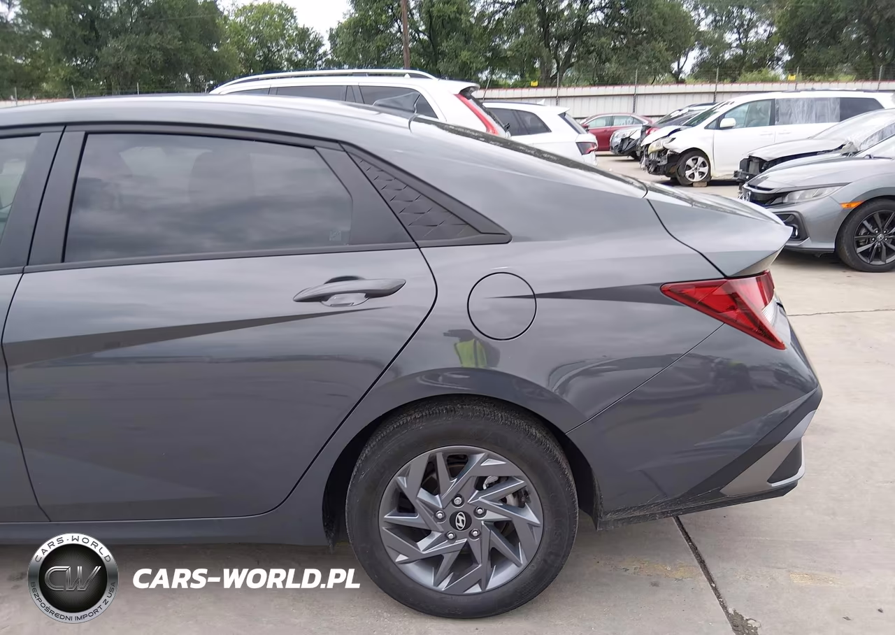 2024 Hyundai Elantra Sel VIN:KMHLM4DG4RU739275 - 18