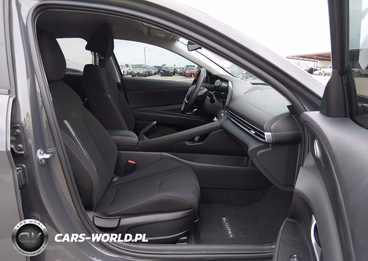 2024 Hyundai Elantra Sel VIN:KMHLM4DG4RU739275 - 5