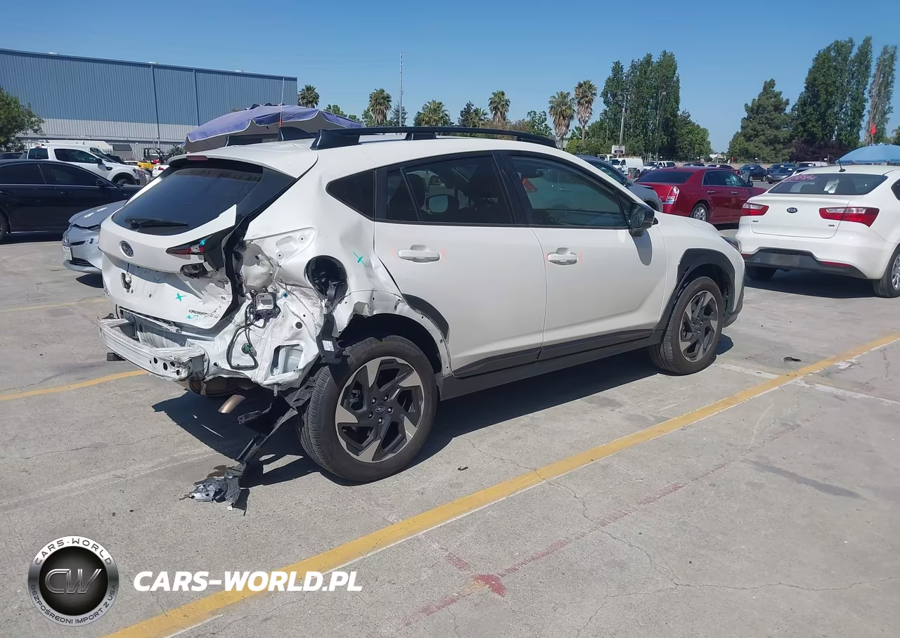 2024 Subaru Crosstrek Limited VIN:4S4GUHM61R3831952 - 4