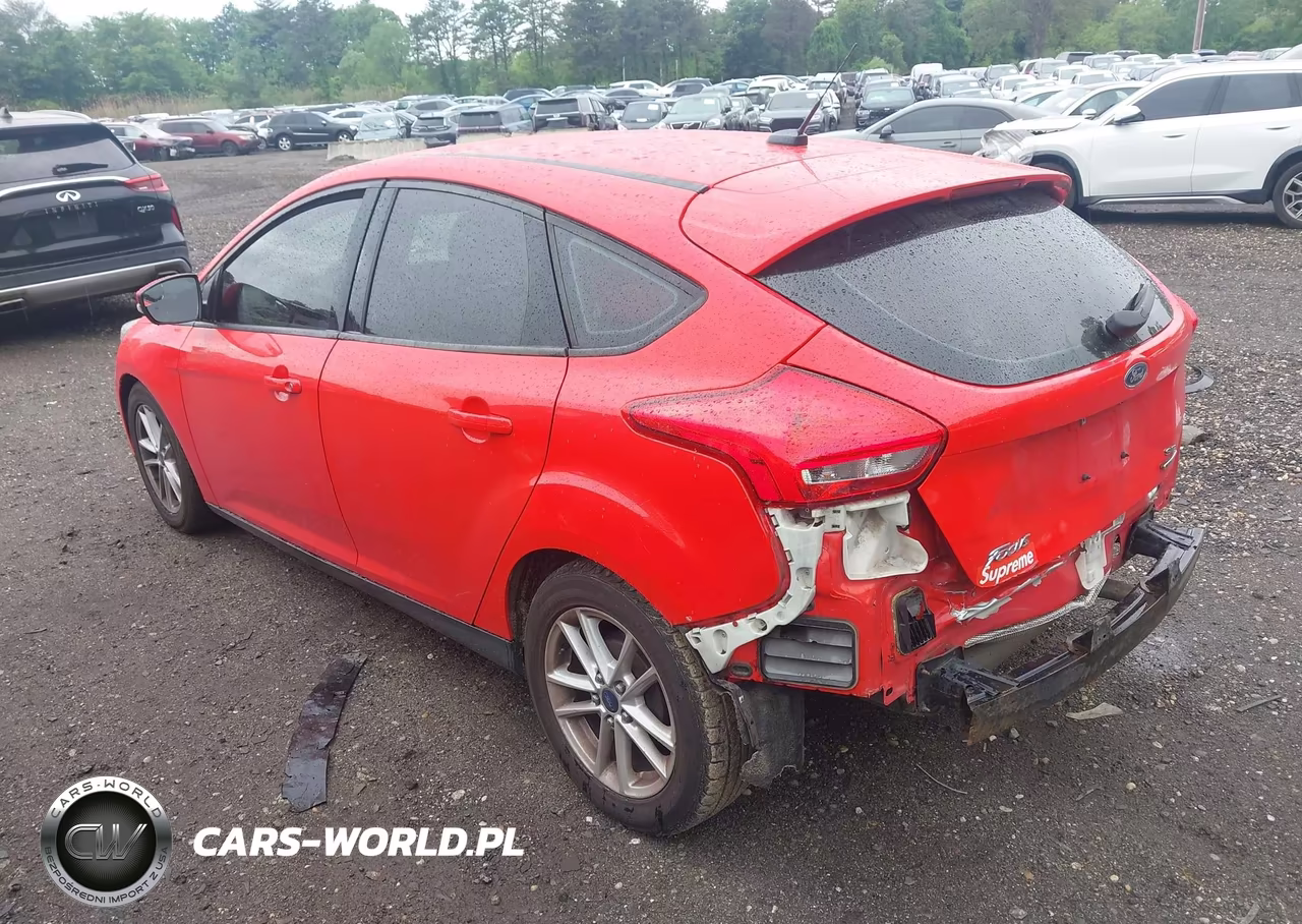 2015 Ford Focus Se VIN:1FADP3K2XFL253319 - 3