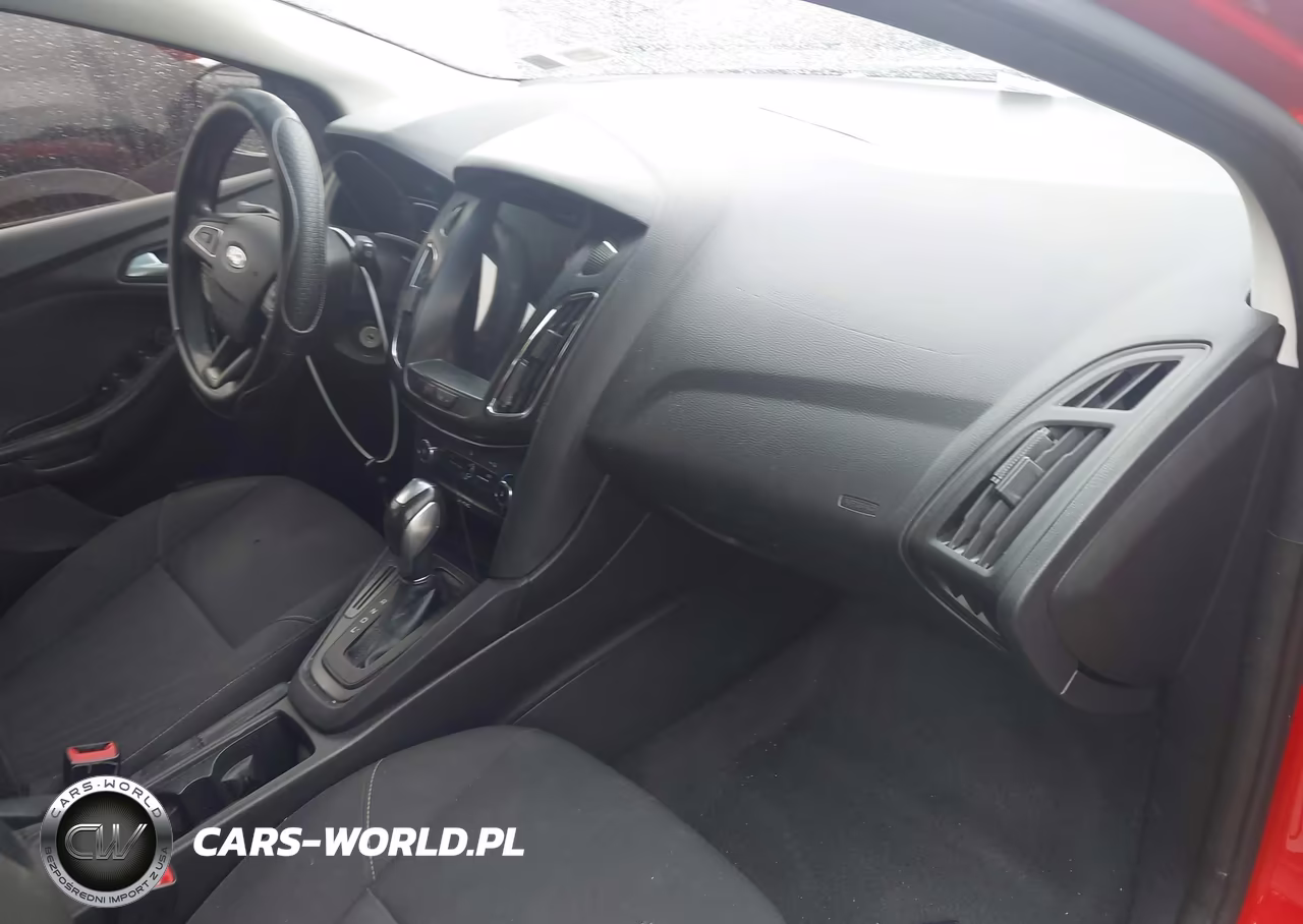 2015 Ford Focus Se VIN:1FADP3K2XFL253319 - 5