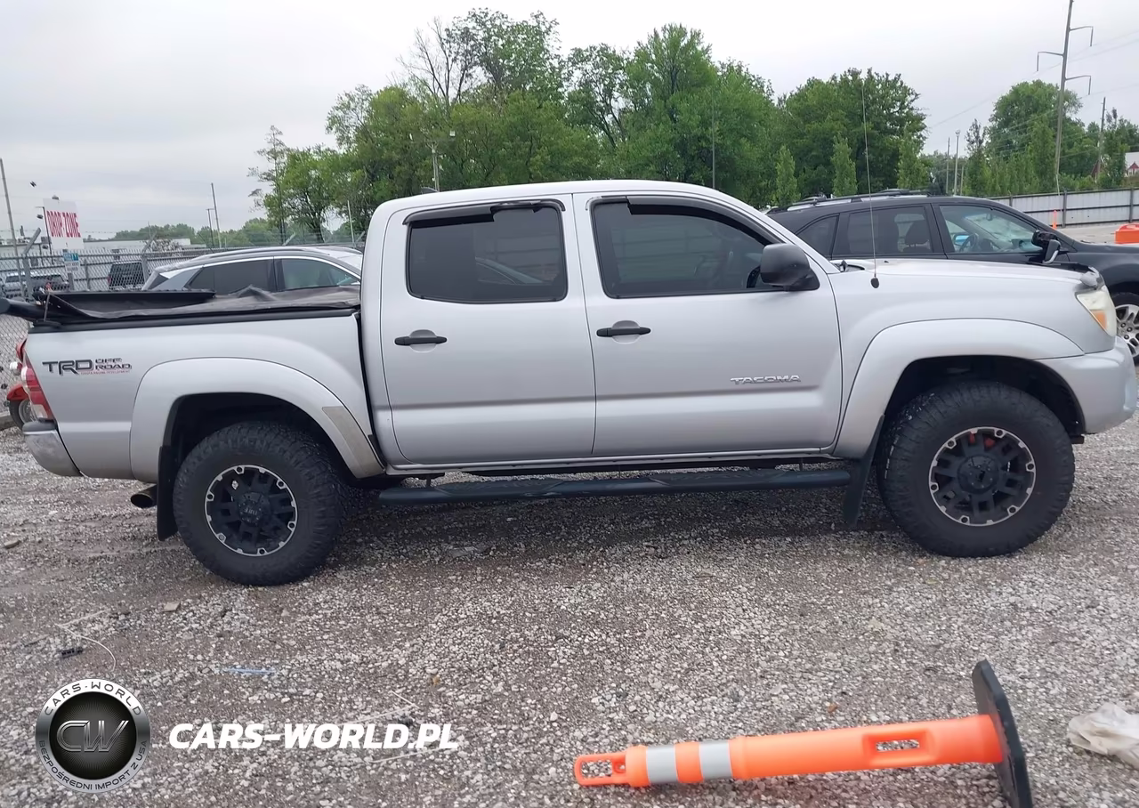 2012 Toyota Tacoma Base V6 VIN:3TMLU4ENXCM099943 - 13