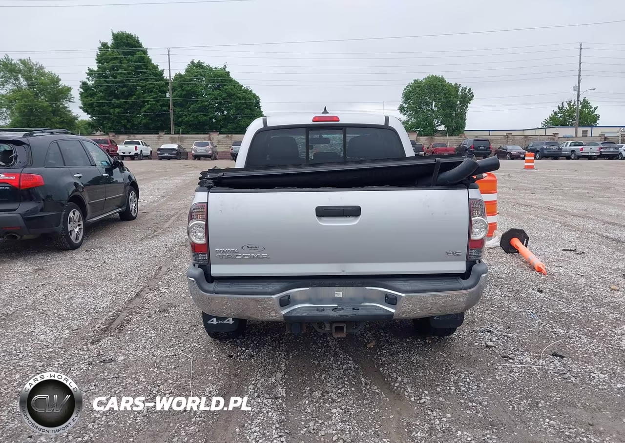 2012 Toyota Tacoma Base V6 VIN:3TMLU4ENXCM099943 - 16