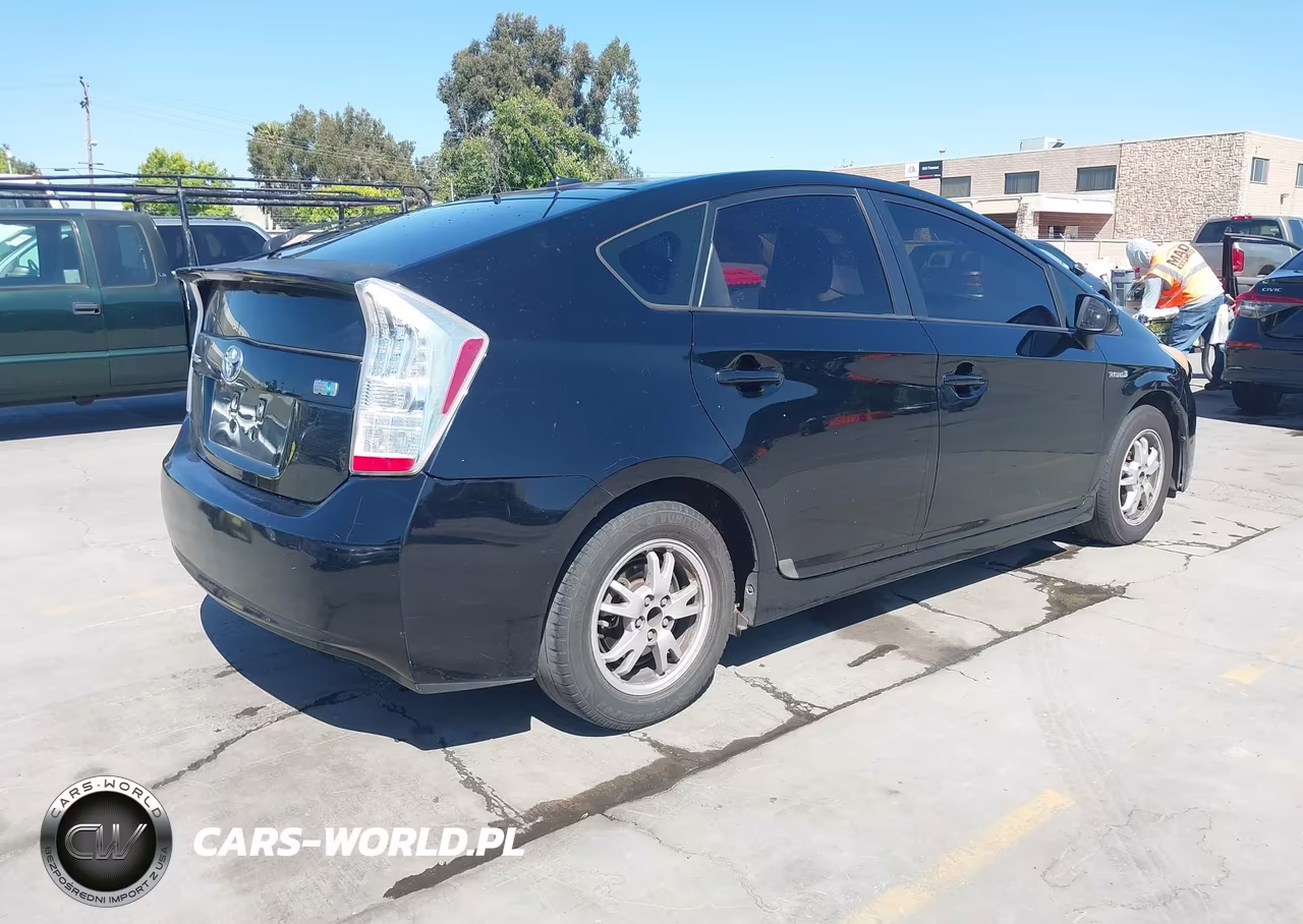2010 Toyota Prius Ii VIN:JTDKN3DU5A5174112 - 4