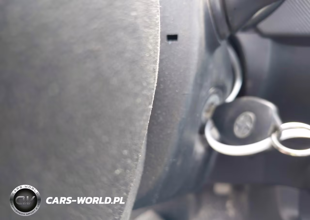 2011 Scion Tc VIN:JTKJF5C75B3003690 - 11