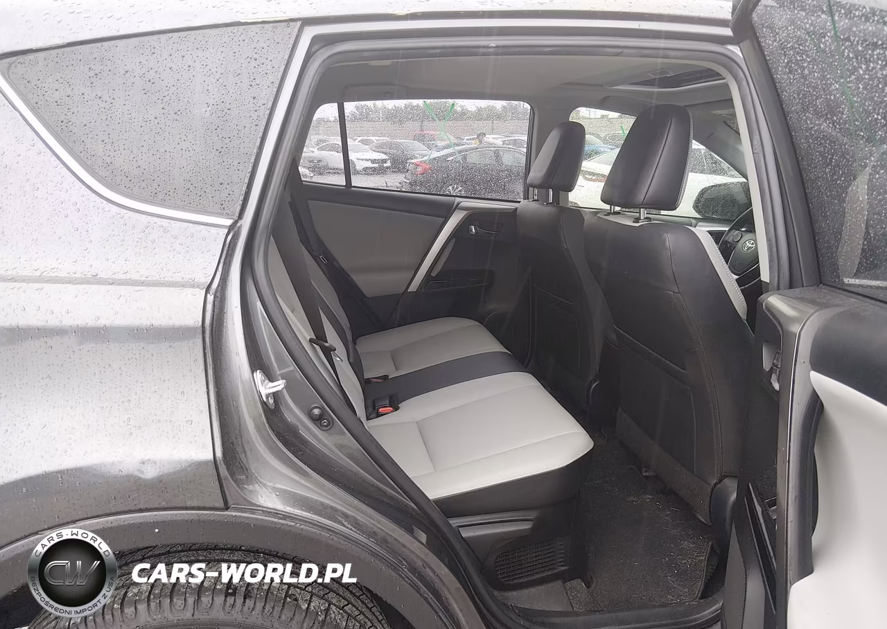 2016 Toyota Rav4 Hybrid Limited VIN:JTMDJREV7GD056995 - 8