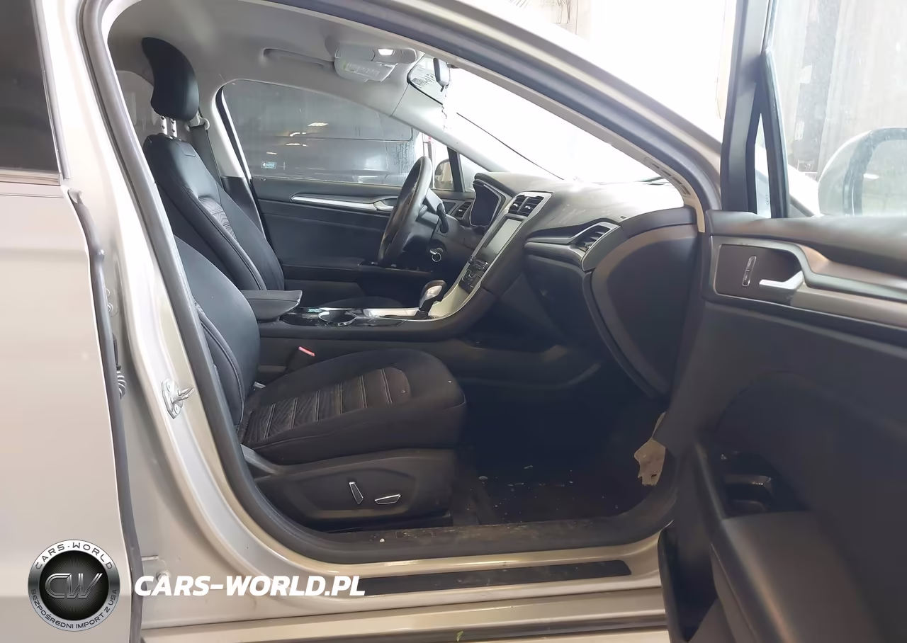 2016 Ford Fusion Se VIN:3FA6P0H7XGR104633 - 5