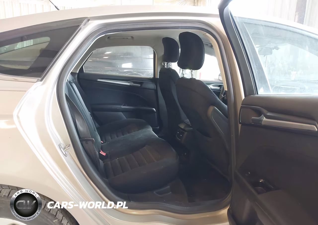 2016 Ford Fusion Se VIN:3FA6P0H7XGR104633 - 8