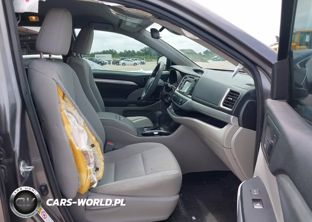 2017 Toyota Highlander Le VIN:5TDZZRFH3HS205898 - 5