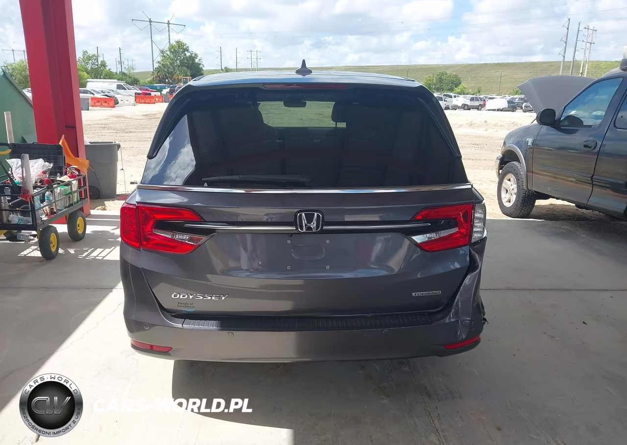 2024 Honda Odyssey Touring VIN:5FNRL6H82RB031664 - 16