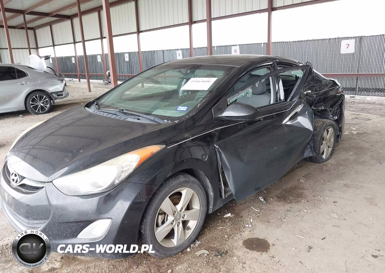 2013 Hyundai Elantra Gls VIN:5NPDH4AE4DH151590 - 6