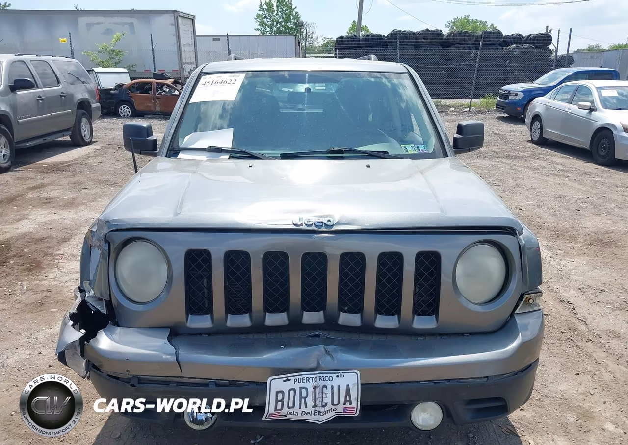 2012 Jeep Patriot Latitude VIN:1C4NJPFA5CD661208 - 12