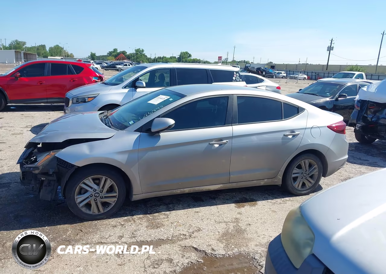 2020 Hyundai Elantra Sel VIN:5NPD84LF1LH626892 - 14