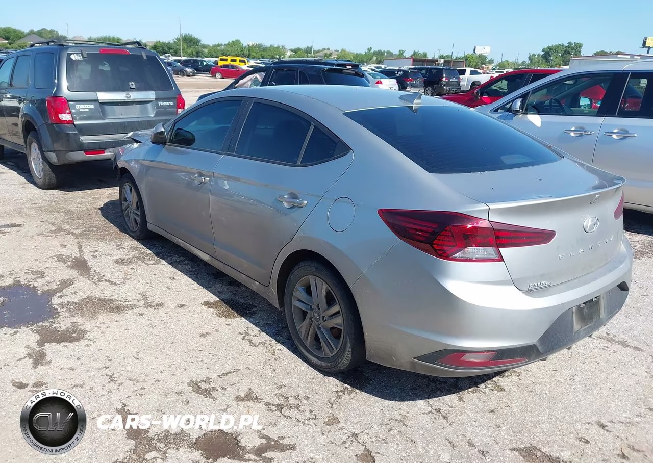 2020 Hyundai Elantra Sel VIN:5NPD84LF1LH626892 - 3