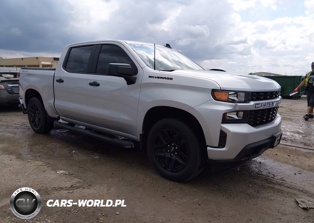 2021 Chevrolet Silverado 1500 4Wd Short Bed Custom – zdjęcie 1 z 16