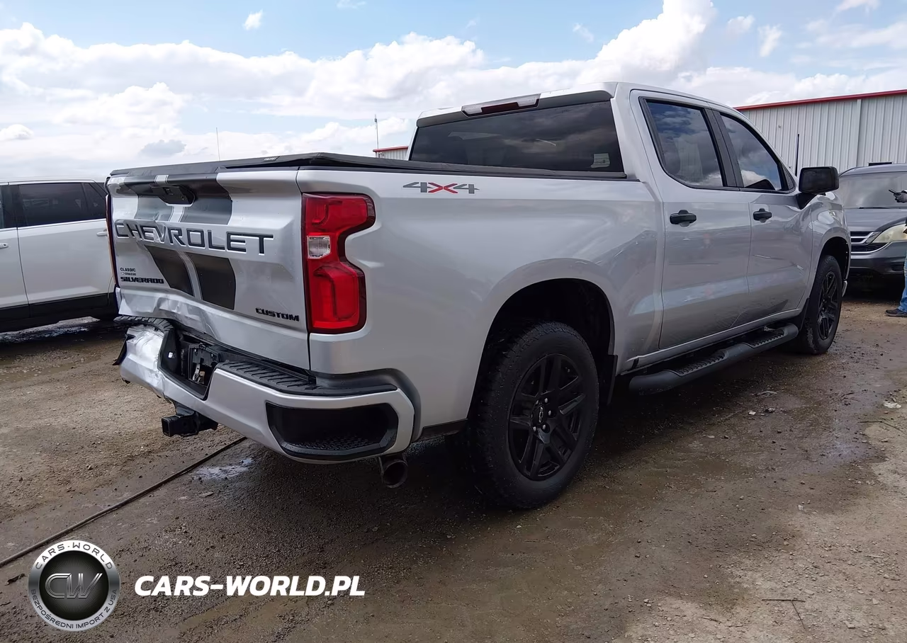2021 Chevrolet Silverado 1500 4Wd Short Bed Custom VIN:1GCPYBEK2MZ253190 - 4