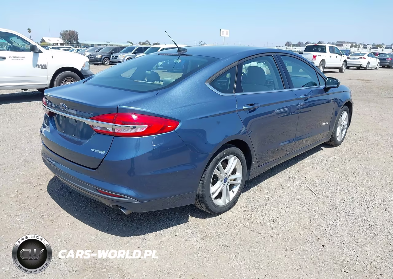 2018 Ford Fusion Hybrid S VIN:3FA6P0UU4JR212748 - 4