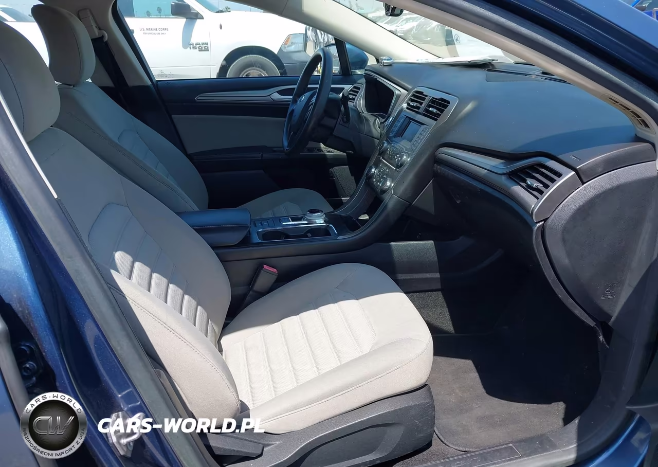 2018 Ford Fusion Hybrid S VIN:3FA6P0UU4JR212748 - 5