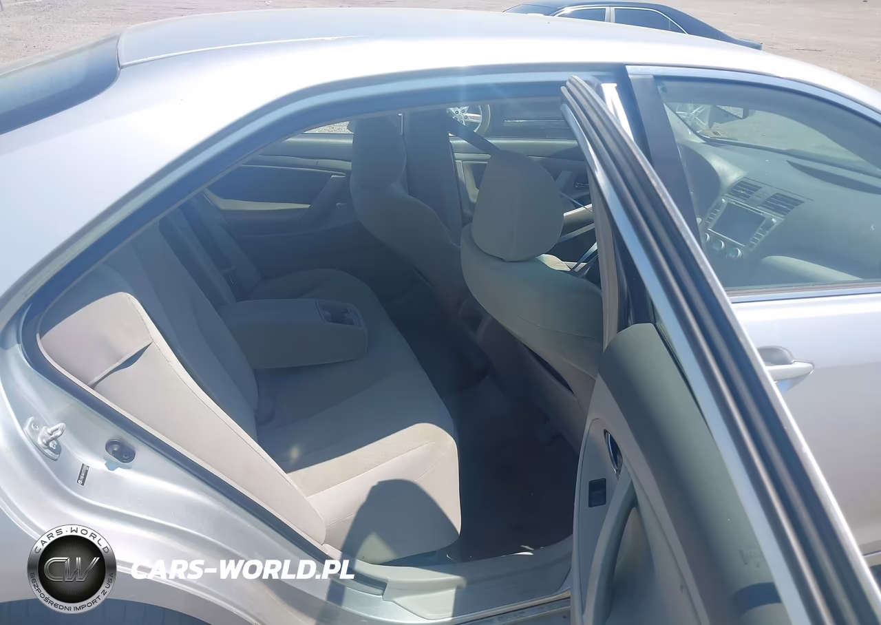 2007 Toyota Camry Le VIN:JTNBE46KX73105868 - 8