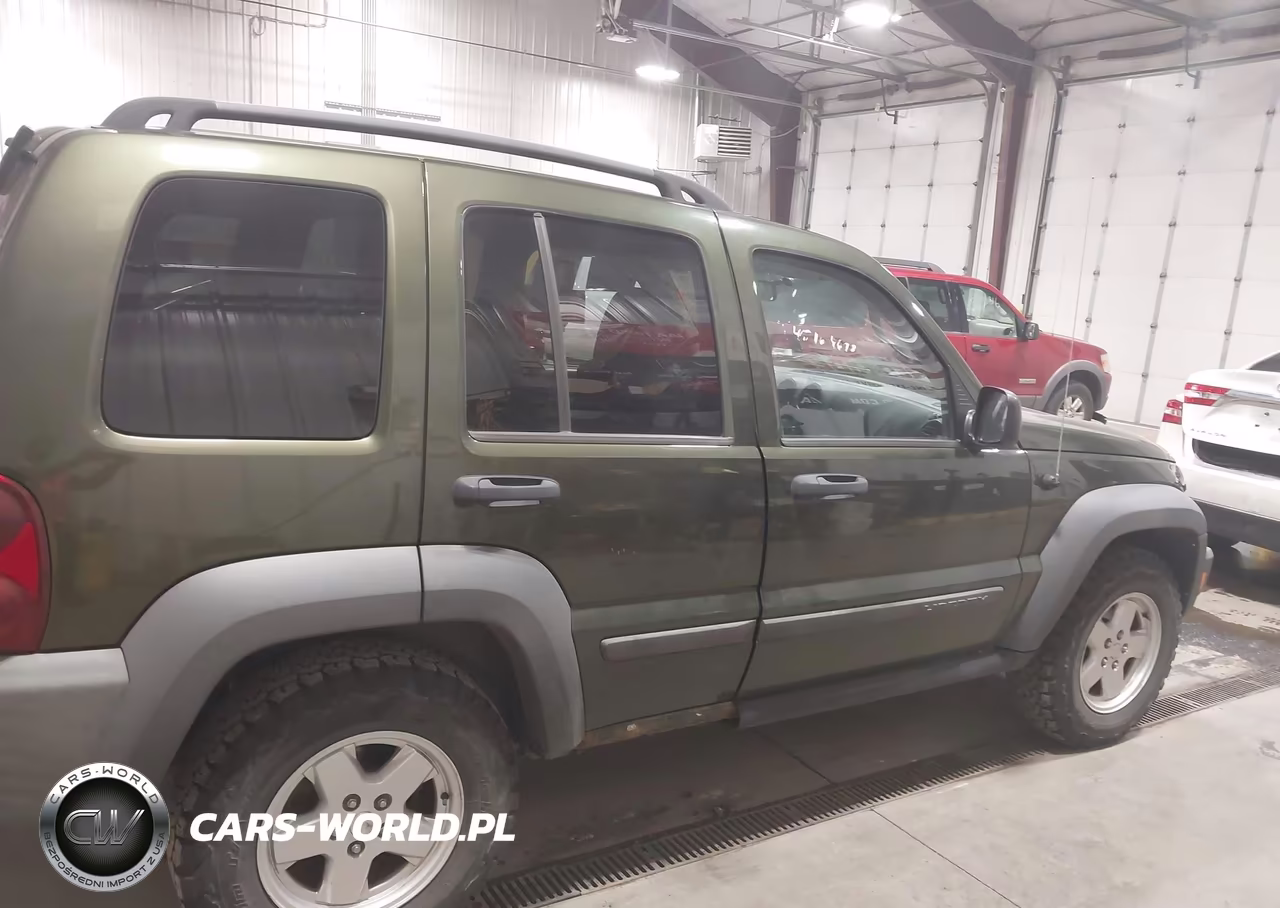 2007 Jeep Liberty Sport VIN:1J4GL48KX7W575694 - 14