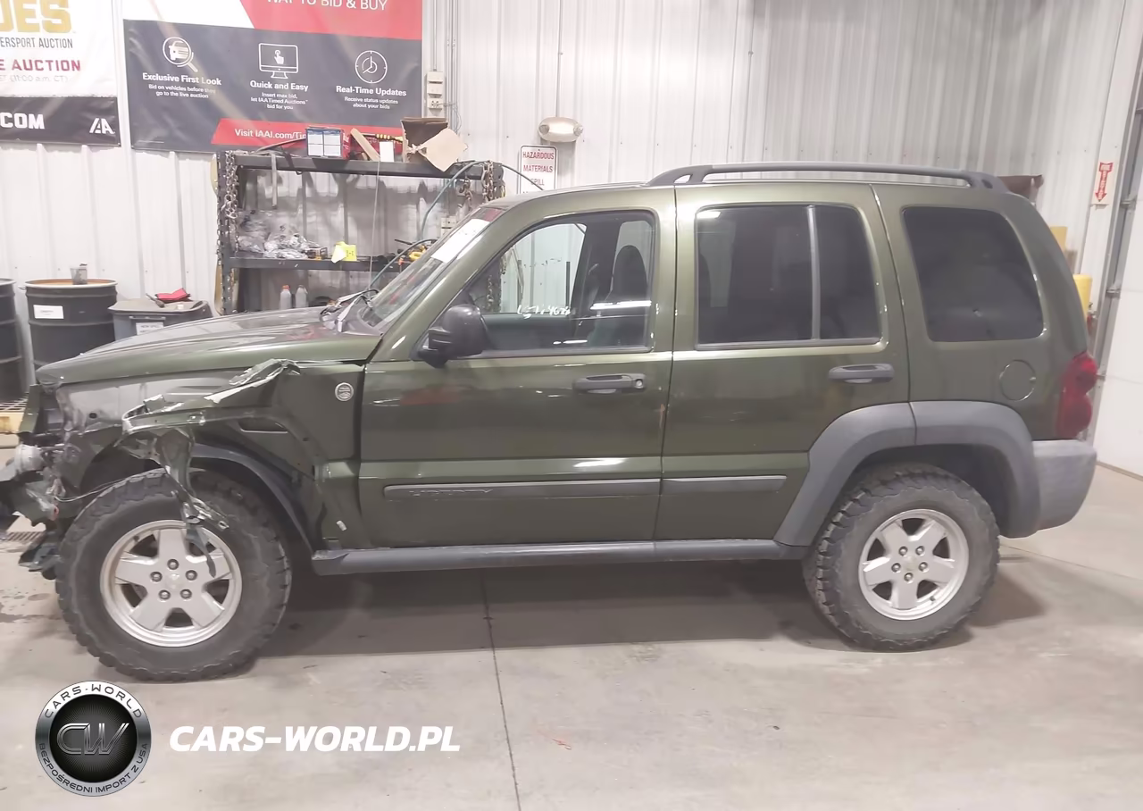 2007 Jeep Liberty Sport VIN:1J4GL48KX7W575694 - 15
