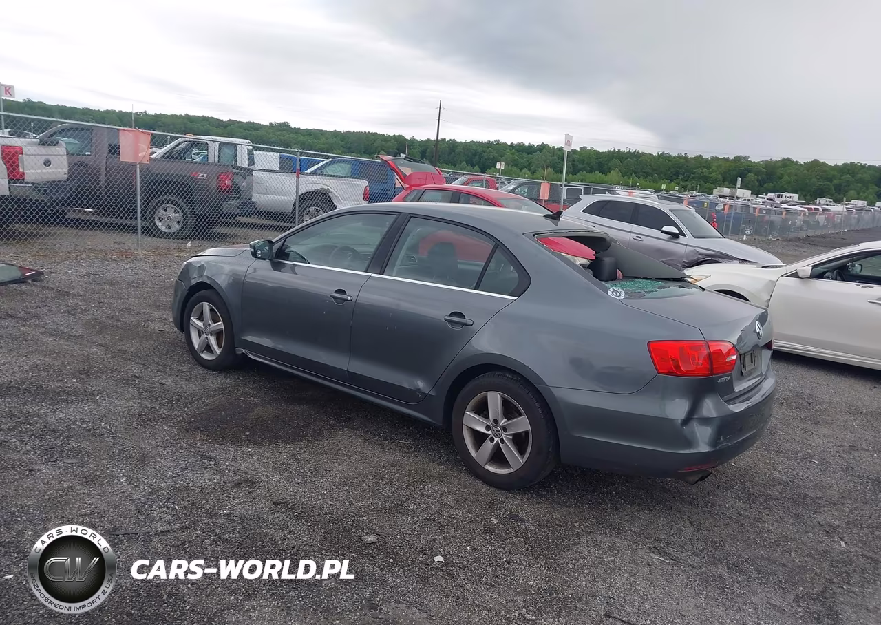 2014 Volkswagen Jetta 2.0L Tdi VIN:3VWLL7AJ7EM310751 - 3
